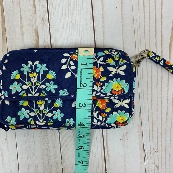 Vera Bradley Quilted Floral Wristlet Wallet - Picture 11 of 13